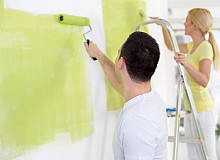Jak malować ściany wałkiem bez smug. Poznaj 3 najważniejsze wskazówki.